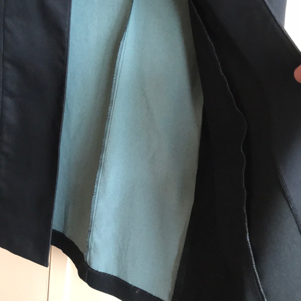 Beautiful jacket - Picture 3 of 5